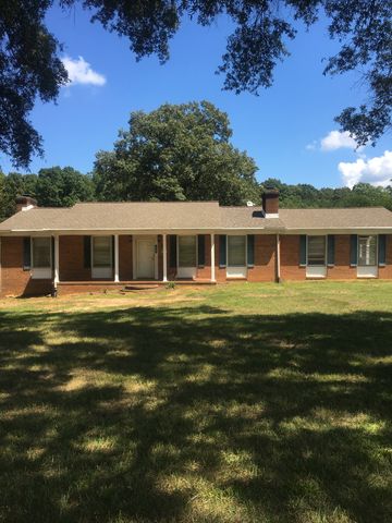447 Berry Hill Bridge Rd, Ruffin, NC 27326-9206