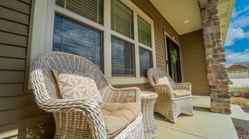1352 Verandah Dr, Valpo, IN 46385-7076