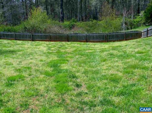 302 Glen Cir, Troy VA  22974-3035 exterior