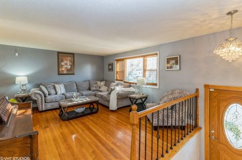 17709 Rosewood Ter, Country Club Hills, IL 60478-4524