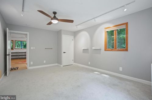 11822 Gordon Rd, Silver Spring MD  20904-2818 exterior