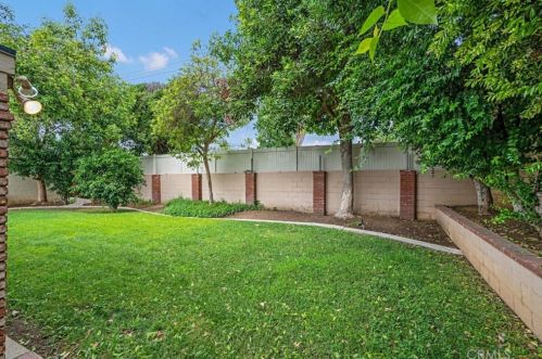 2935 Westridge Rd, Riverside CA  92506-4448 exterior