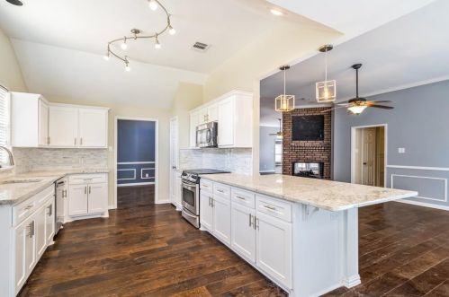 2104 Alto Ave, Carrollton TX 75007-2231 exterior