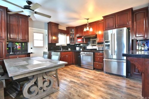 14808 Midcrest Dr, Whittier CA  90604-1937 exterior