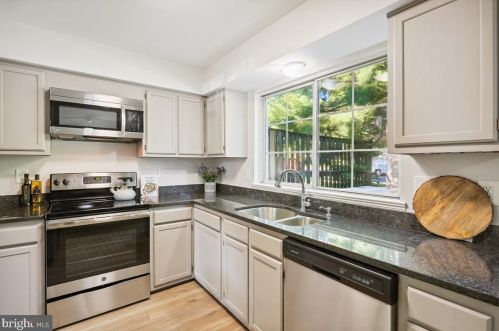 5 London Brg Ct, Silver Spring MD 20906-5713 exterior