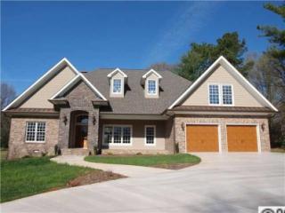 1307 6th St, Hickory, NC 28601-2409