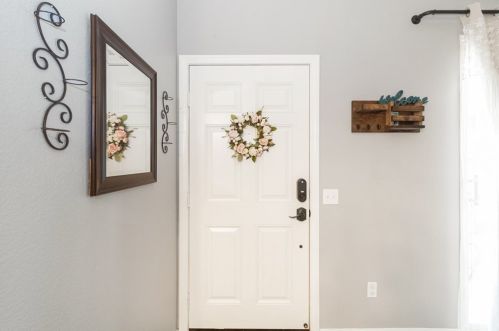 1454 Rancho Rose Way, Oceanside, CA 92057-5522