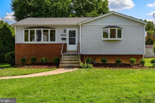 7203 Sportsman Dr, Falls Church, VA 22043-1149