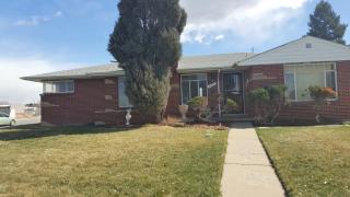 3692 Magnolia St, Denver CO  80207-1407 exterior