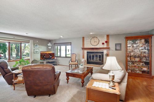 795 Heinel Dr, Saint Paul MN  55113-2152 exterior