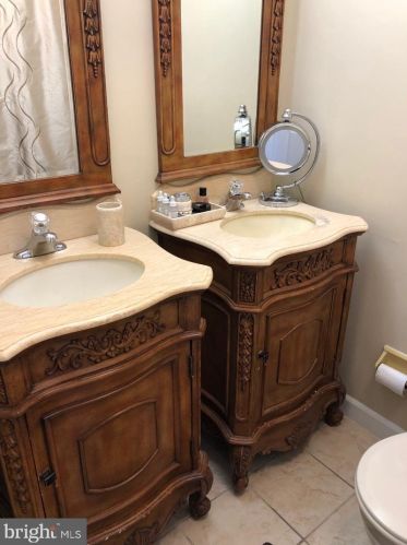 3 Topaz Ln, Trenton NJ exterior