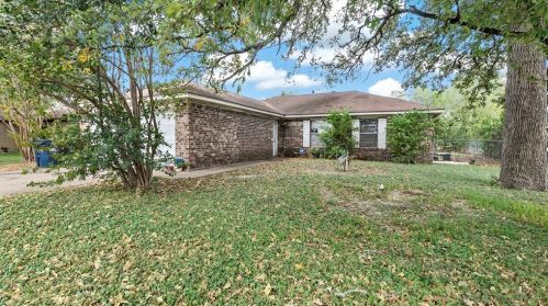 3505 Pecos St, Bryan, TX 77801-2820