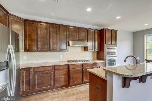 1520 Rabbit Holw Pl, Silver Spring MD 20906-6709 exterior