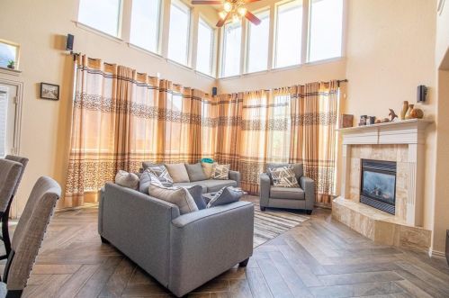 8341 Fullerton St, Argyle TX  76226-7338 exterior