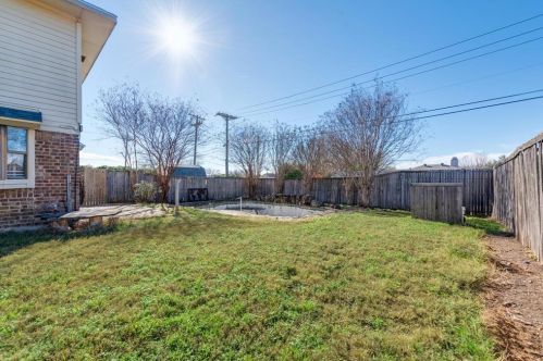 3101 Glenview, Carrollton TX 75007-2714 exterior