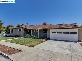 25616 Eldridge Ave, Hayward, CA 94544-2644