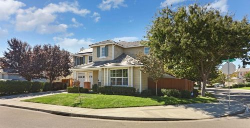 1004 Bear Pl, Tracy, CA 95304-5914