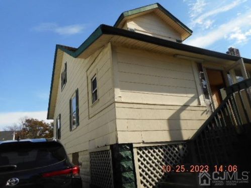 186 Benjamin Ave, Iselin, NJ 08830-2049