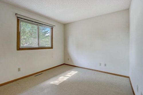3828 Denmark Ave, Saint Paul MN  55123-1446 exterior