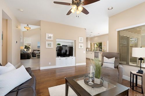 578 Eveningsong Ln, Anaheim CA  92808-1615 exterior