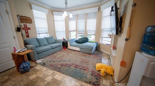 5 Ash Via, Anaheim CA  92801-1022 exterior