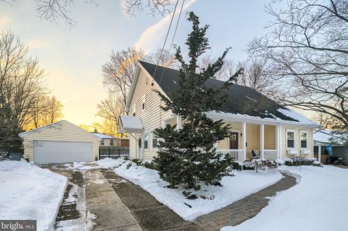 834 Edge Park Dr, Tavistock NJ 08033-1022 exterior