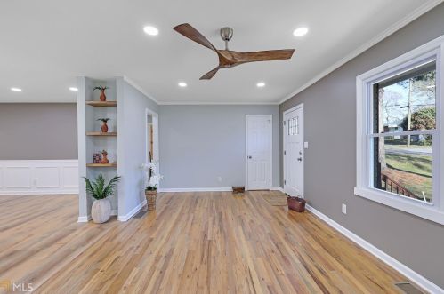 976 Pinehurst Dr, Smyrna GA  30080-4225 exterior