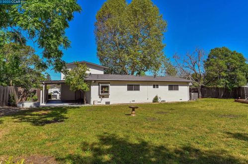 4375 Dorset Ct, Concord CA  94521-4220 exterior