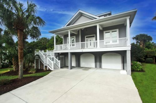 9 44th Ave, Isle Of Palms, SC 29451-2627