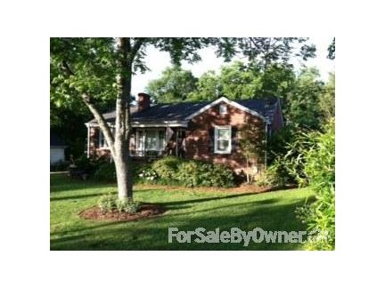 306 B St, Easley, SC 29640-2132