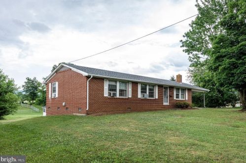 147 Reservoir Ave, Richmond National Battlefiel, VA 22835-1613