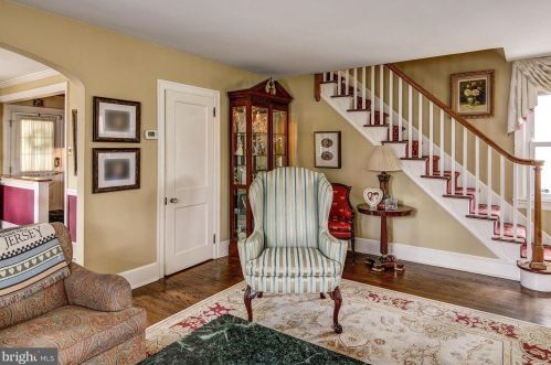 287 Wayne Ave, Tavistock NJ 08033-1008 exterior