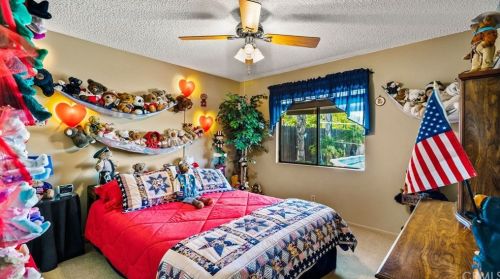 10075 Hedrick Ave, Riverside CA  92503-2377 exterior