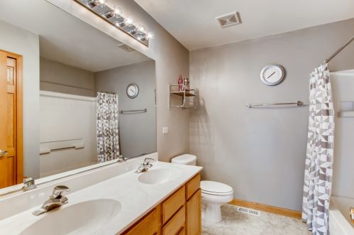 308 Century Dr, Pingree Grove IL  60140-4014 exterior