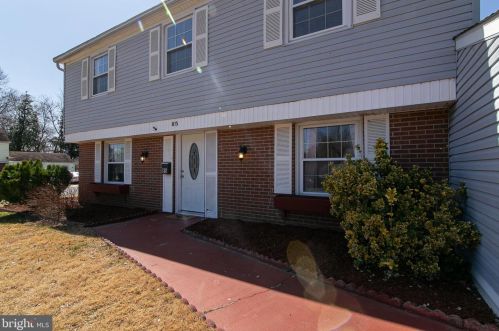 85 Pennypacker Dr, Willingboro, NJ 08046-2641