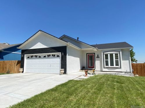 2371 54th Pl, Denver, CO 80221-1483