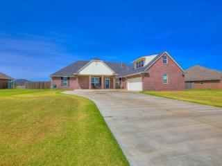 3597 Southridge Ln, Piedmont, OK 73078-4265