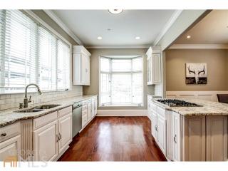 5 Pritchard Way, Atlanta GA  30326-1211 exterior