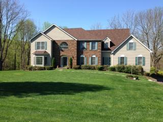 10 Briarwood Ct, Sparta, NJ 07871-4017