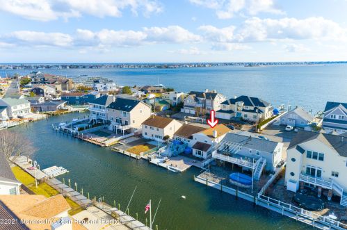 1853 Boat Point Dr, Point Pleasant Beach, NJ 08742-5224
