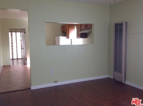 9824 San Antonio Ave, South Gate, CA 90280-4622