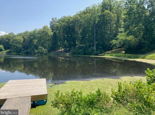 12 Hartlake Dr, Fredericksburg, VA 22406-4635