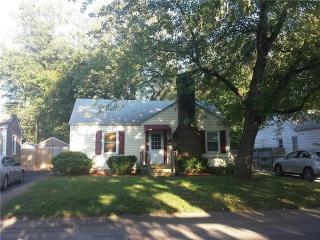 5231 Rosslyn Ave, Indianapolis IN  46220-3320 exterior