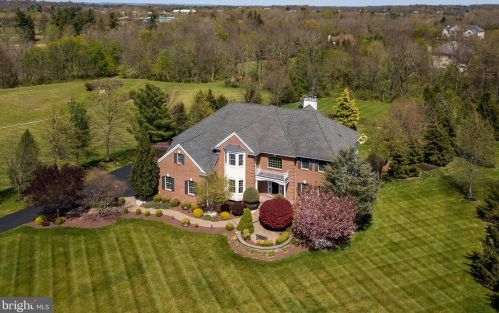 12 Daisy Ct, Montgomery, NJ 08558-2424