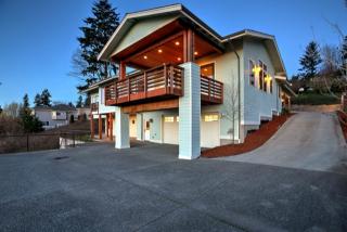 710 Karl Johan Ave, Tacoma, WA 98406-1061