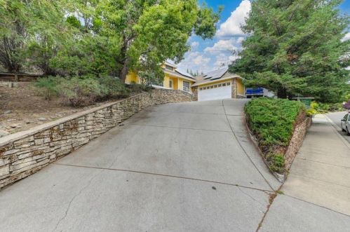 11220 Sunrise Ridge Cir, Auburn, CA 95603-6009