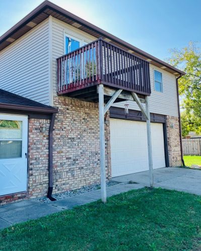 319 Franklin St, Eden, IN 46140-1814