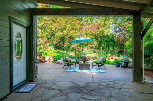 1480 Crystal Springs Rd, Auburn, CA 95603-3038