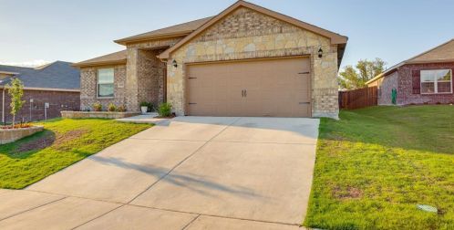 10808 Live Oak Creek Dr, Fort Worth TX  76108 exterior