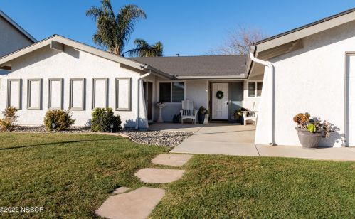4949 Crestwood Ct, Santa Maria, CA 93455-4836